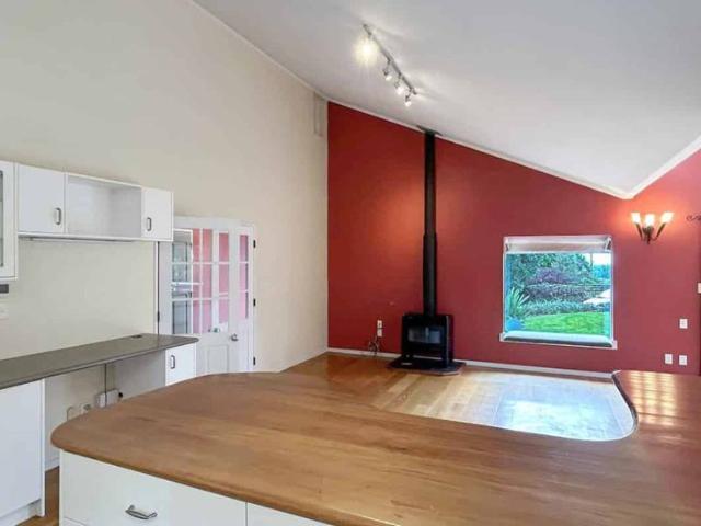 WAIKANAE 4/5 BEDROOMS