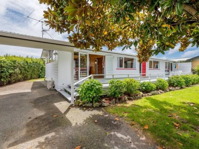 waikanae, 4 bedrooms
