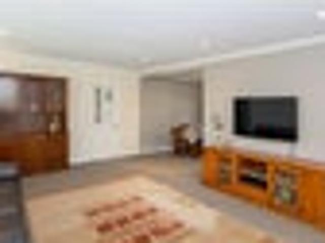 Waikanae, 4 bedrooms, $820 pw