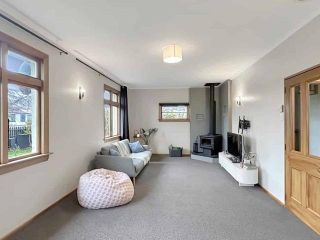 WAIKIWI 4 BEDROOMS