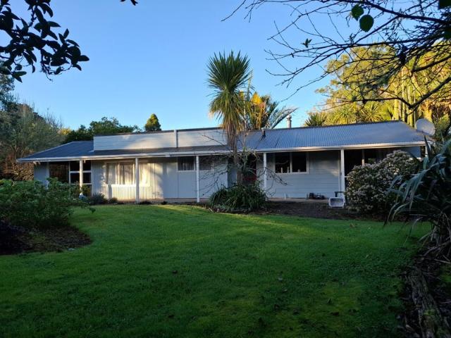 waimate north, 2 bedrooms