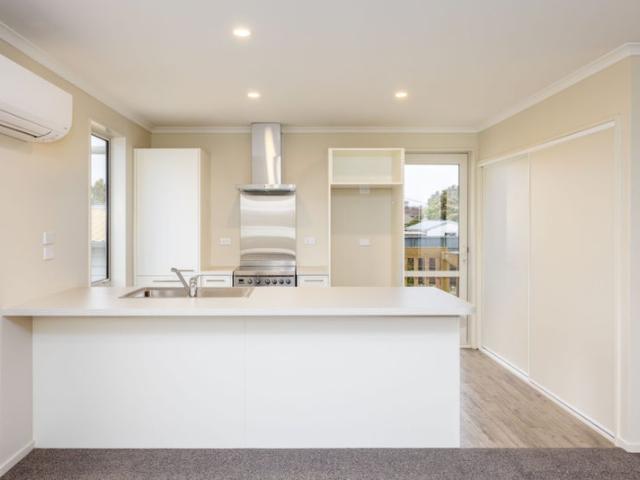 wainoni, 3 bedrooms