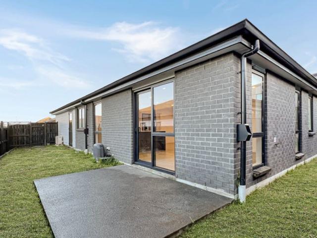 wainui, 3 bedrooms