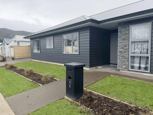 wainuiomata, 4 bedrooms