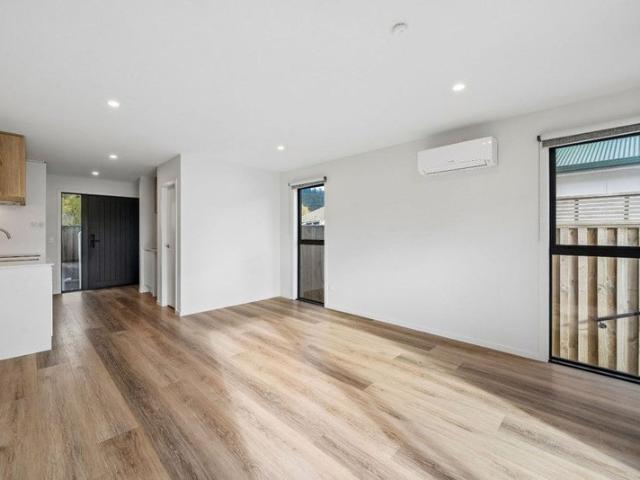 wainuiomata, 2 bedrooms