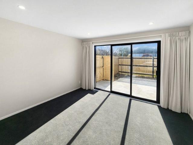 wainuiomata, 2 bedrooms