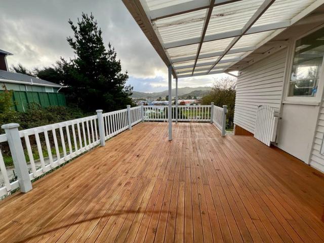 wainuiomata, 2 bedrooms