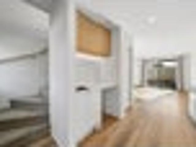 Wainuiomata, 2 bedrooms, $640 pw