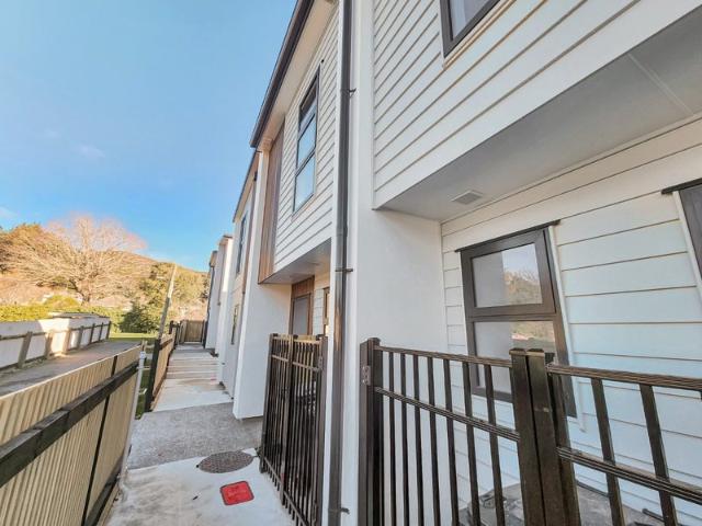 wainuiomata, 2 bedrooms