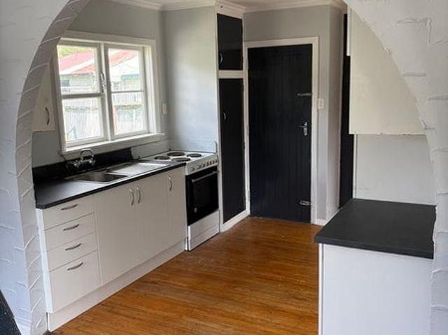 Wainuiomata, 3 bedrooms