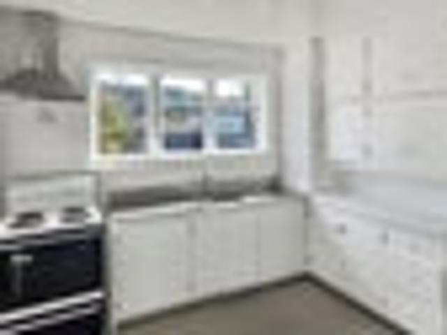 Wainuiomata, 3 bedrooms, $560 pw