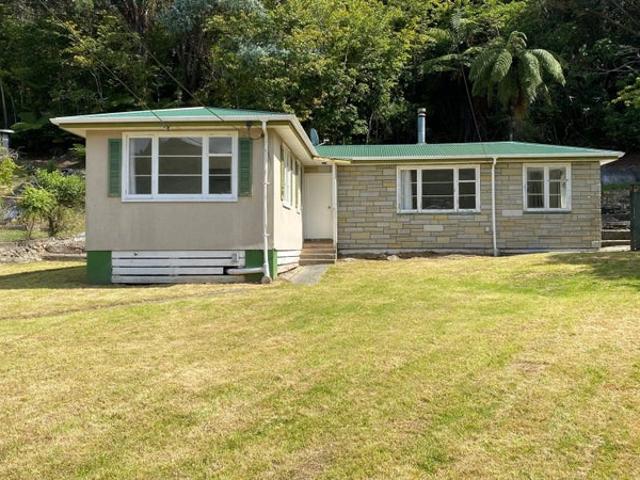 wainuiomata, 3 bedrooms
