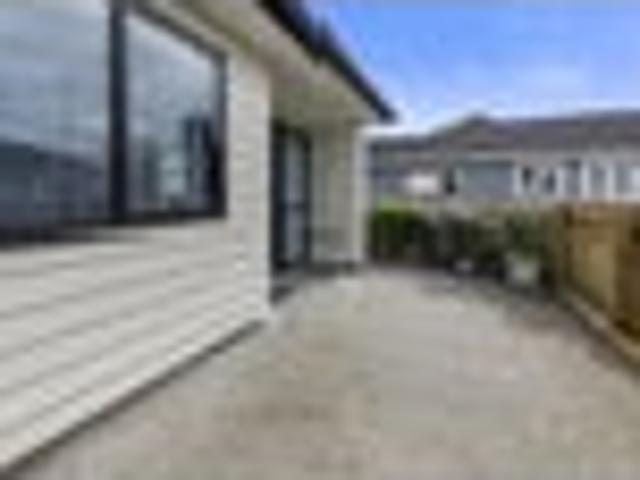 Wainuiomata, 3 bedrooms, $700 pw