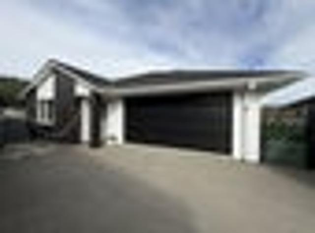 Wainuiomata, 3 bedrooms, $725 pw