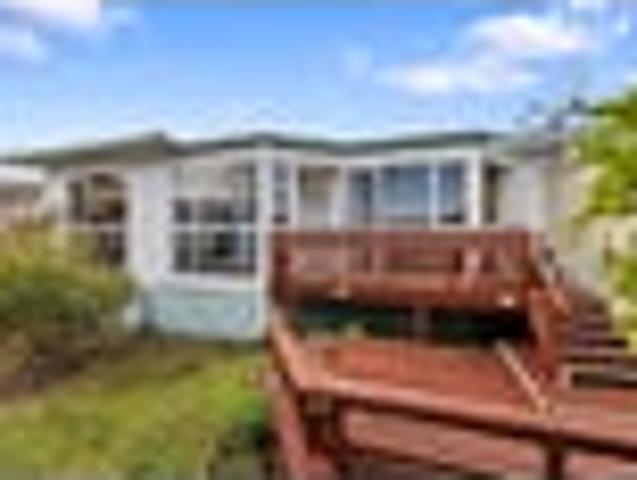 Waipahihi, 2 bedrooms, $600 pw