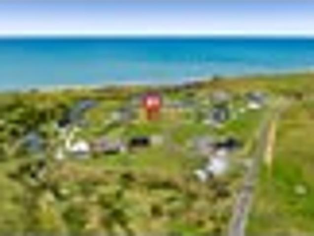 Waipipi Beach Peace & Privacy