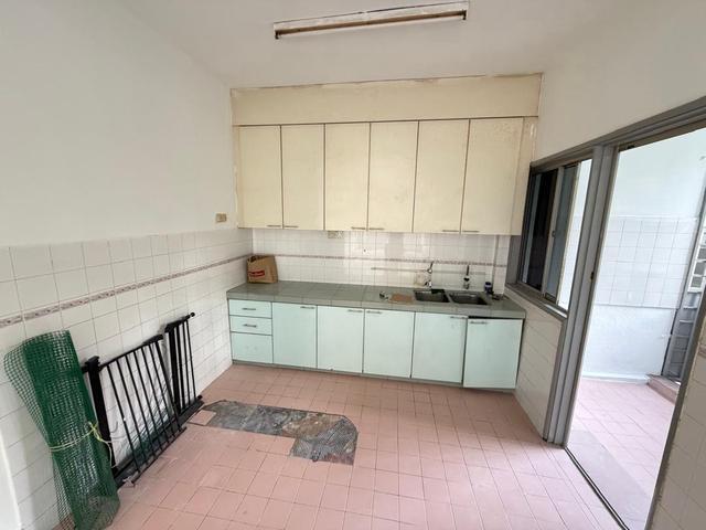 Waja apartment low floor for sale taman tun perak cheras