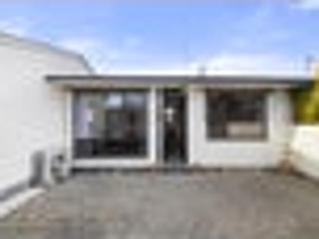 Waltham, 2 bedrooms, $420 pw