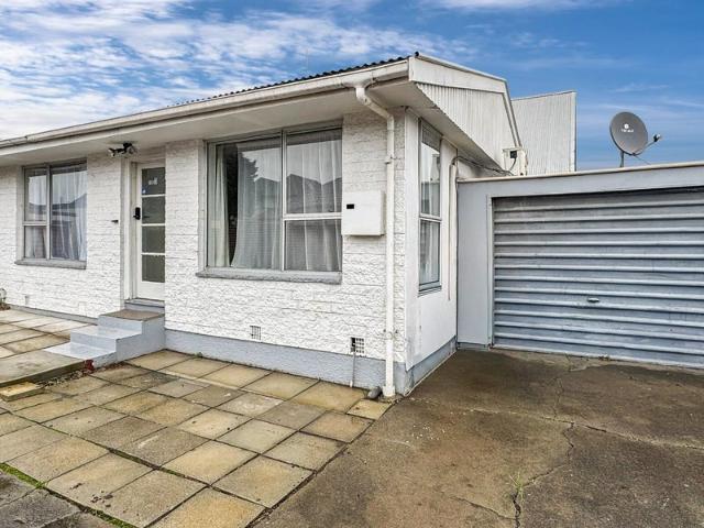 waltham, 2 bedrooms