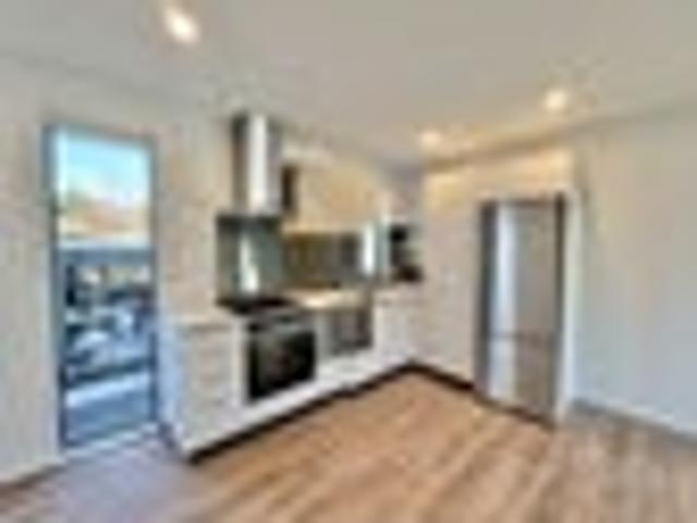 Waltham, 2 bedrooms, $490 pw