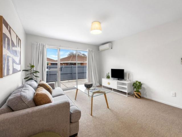 waltham, 2 bedrooms