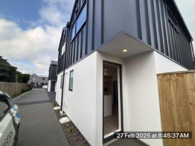 waltham, 2 bedrooms