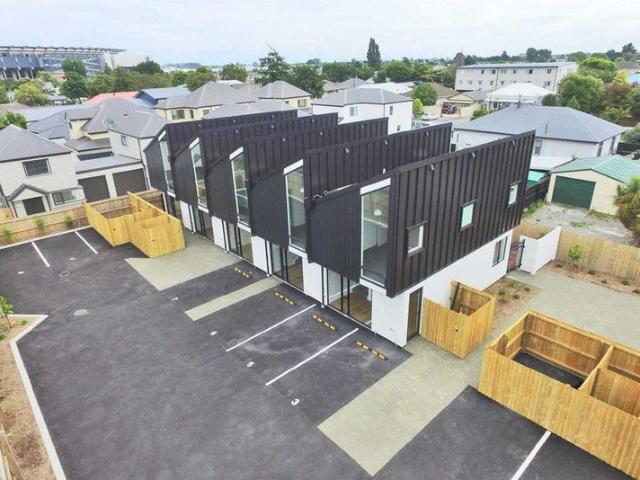 waltham, 2 bedrooms