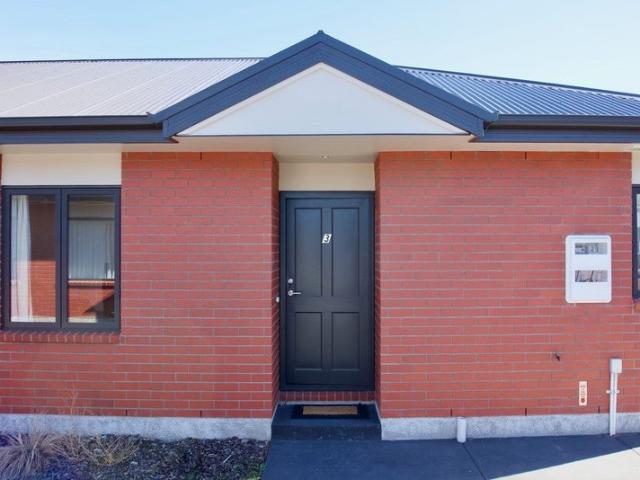 waltham, 2 bedrooms