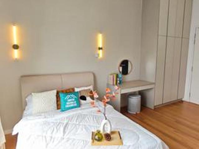 Waltz Residence Studio Unit for rent