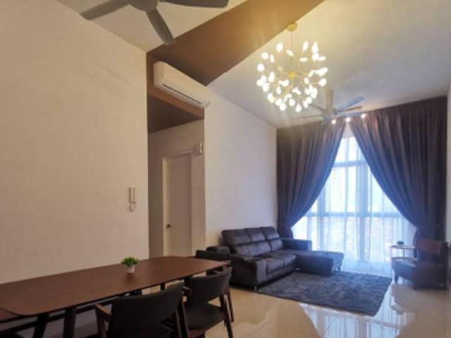 Waltz Residences, Oug