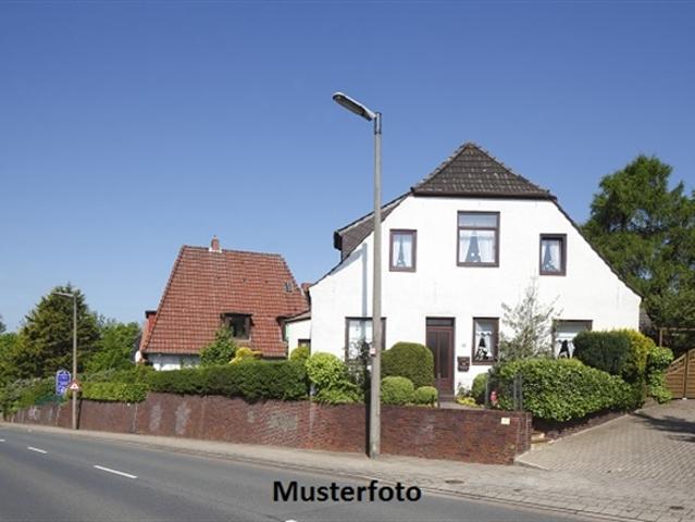 Wald, Weg, Parkplatz