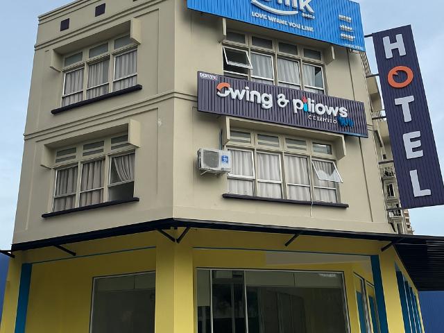 Walk to Melaka River Walk Co Living Room for Rent at Aromas Melaka