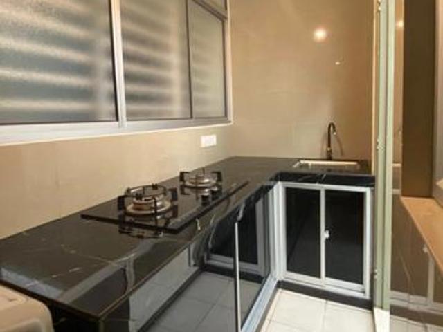 Walk to MRT Residensi Kepongmas 2 for rent