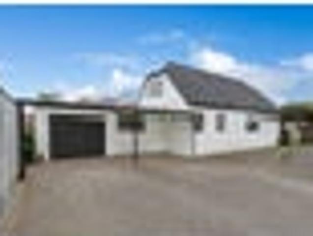 Walk to All 3 Top Schools in Macleans Zone