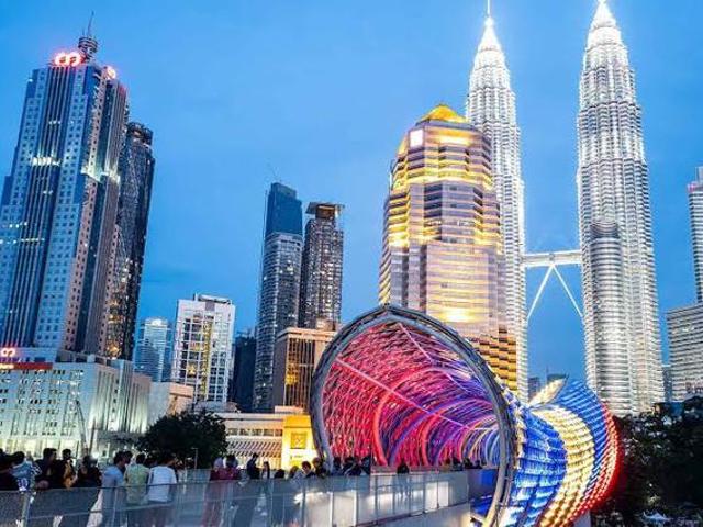 Walk to KLCC Saloma Studio Unit Fully Furnished