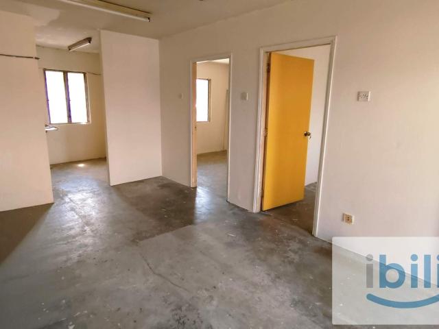 Walk to Lrt Apartment for rent