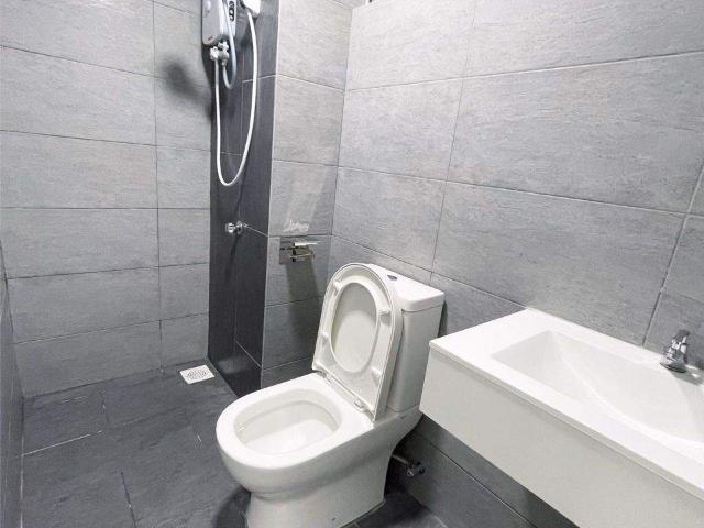 Walk to LRT Muhibbah | Fully Furnished Room @ Platinum OUG