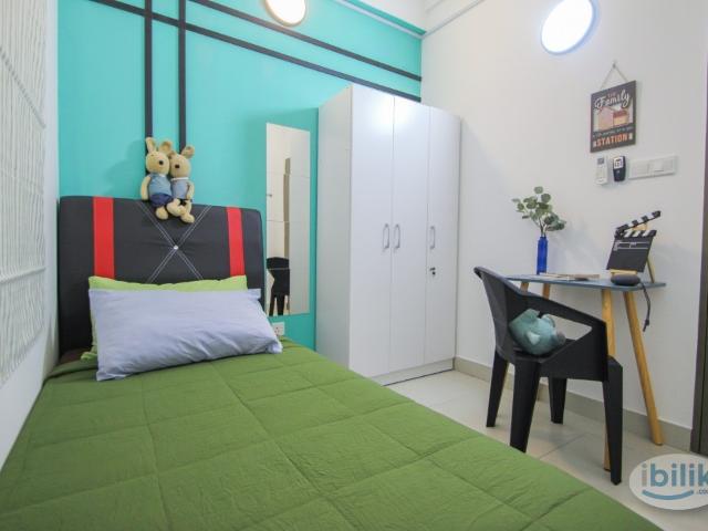Walk to Train! Single Room with window & ac @ Seri Kembangan, Sungai Besi, The mines, Sungai Besi