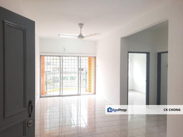Walk up Apartment Level 2 Pangsapuri Sri Camellia Puchong