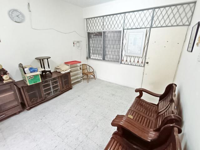 Walk Up Flat 1st Floor Taman Emas Cuepacs Segambut Kepong