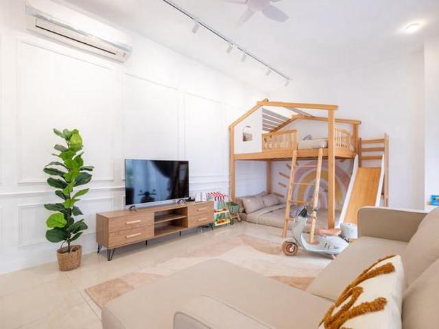 Walkable to Ikea Mytown Sunway Velocity Very nice unit