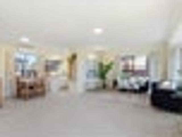 Walkable, Liveable & Convenient in Bayfair