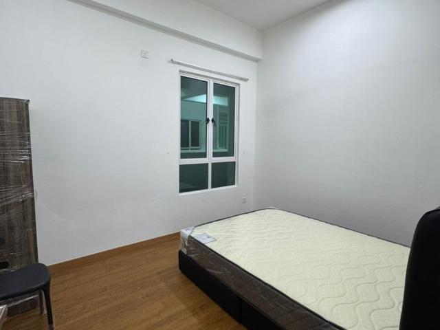 Walking distance Kiara College Kota Kinabalu Furnished Room for Rent at Sabah