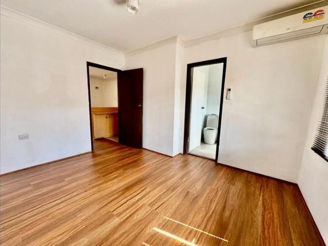 Walking distance to Cabramatta Shops