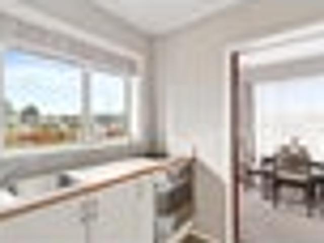 Walking distance to Highfield Mall