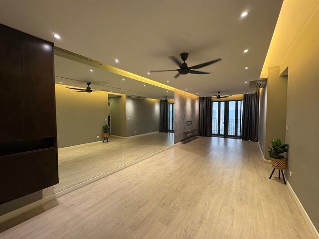 Walking Distance to LRT 1200sqft Nice Unit
