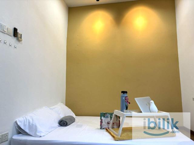 Walking Distance to LRT USJ7 Kelana Jaya Line FREE WiFi Cozy Medium Room Fully Furnished
