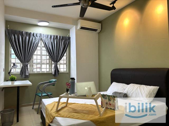 Walking Distance to LRT USJ7 Kelana Jaya Line FREE WiFi provided | Cozy Medium Room Fully Furnished