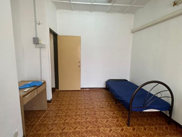 Walking Distance to SS18 LRT Rooms for rent at SS18 Subang Jaya