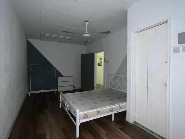 Walking distance to TTDI MRT Single Room at SS20,Damansara Kim,Petaling JayaLow Deposit